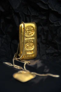 Exploring Gold’s Role as a Safe-Haven Asset in Today’s Market
